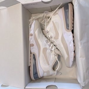 Womens 6 Nike Air Max 270 React